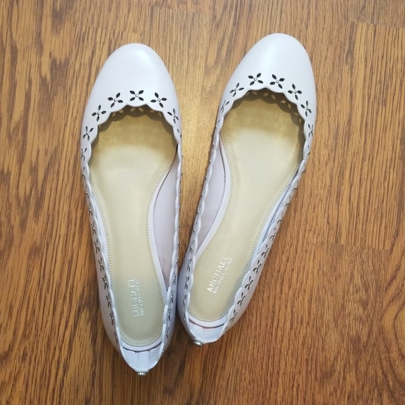 Michael Kors Flats - Picture 2 of 5